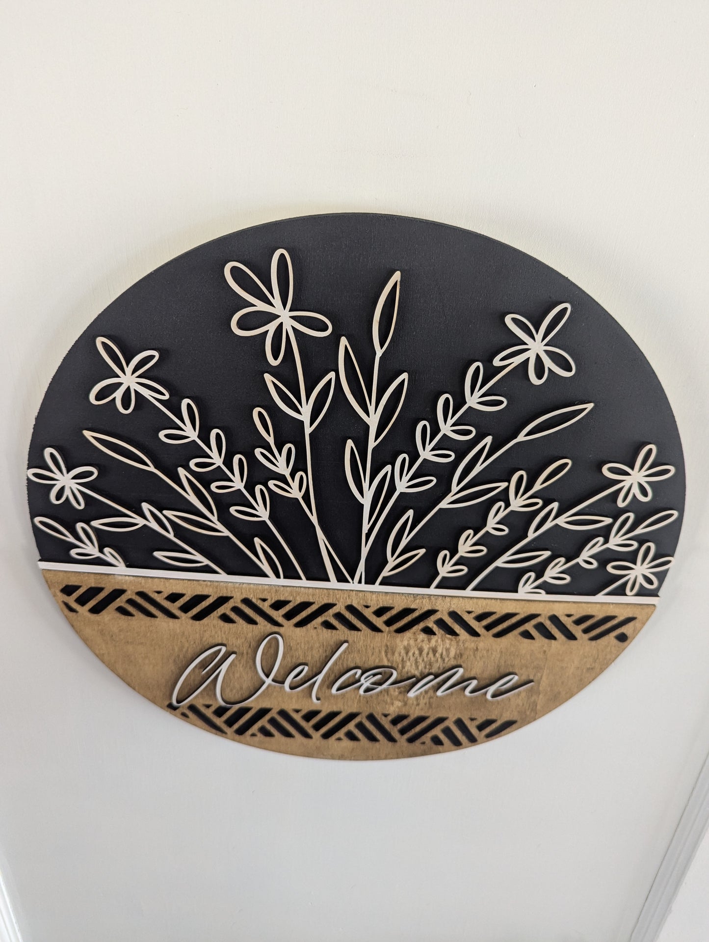 Elegant Floral Welcome Sign β Laser-Cut Wooden Door Hanger