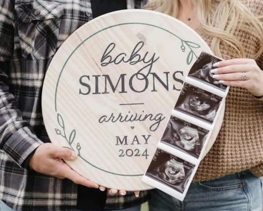 Custom Baby Announcement Sign – Personalized Name & Arrival Date